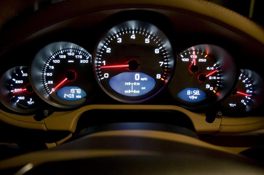  Porsche 911 Carrera 4S 2009 года  (фото 17 из 63)